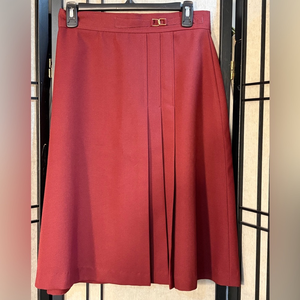 Vintage College Town Pleated Midi Skirt Sz 13/14 Burgundy Gold Clasp grannycore